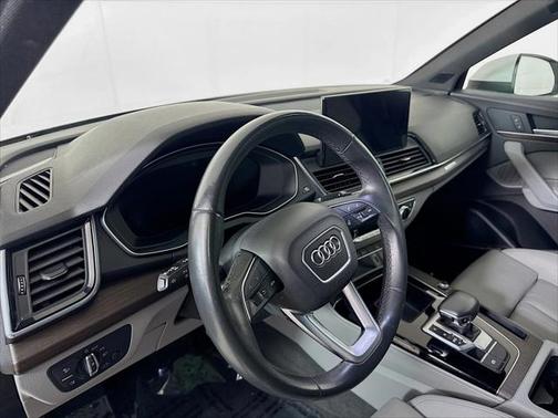 2022 Audi Q5 45 S line Premium Plus