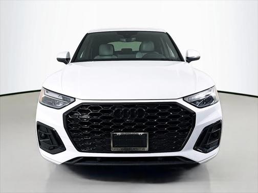 2022 Audi Q5 45 S line Premium Plus