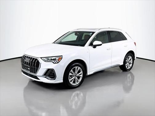 2022 Audi Q3 45 S line Premium Plus