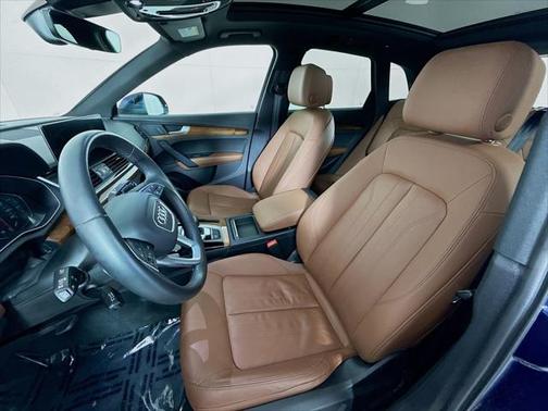 2022 Audi Q5 45 S line Premium