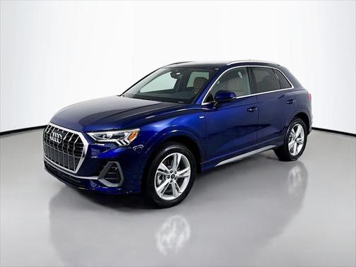 2024 Audi Q3 Premium 45 TFSI S line quattro Tiptronic