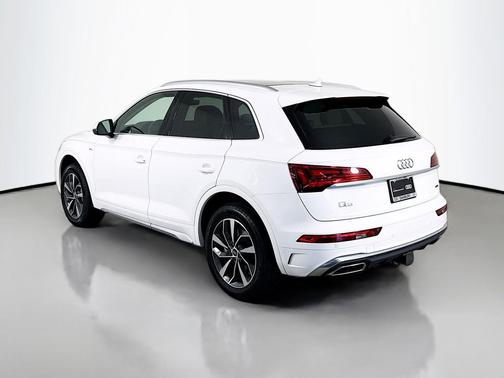 2022 Audi Q5 45 S line Premium Plus