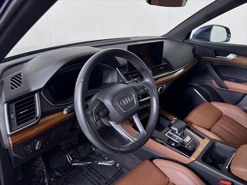 2022 Audi Q5 45 S line Premium Plus