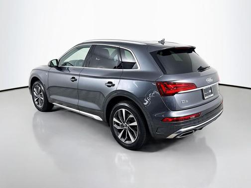 2023 Audi Q5 45 S line Premium Plus