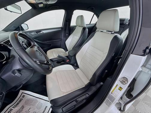2016 Volkswagen Jetta 1.8T Sport