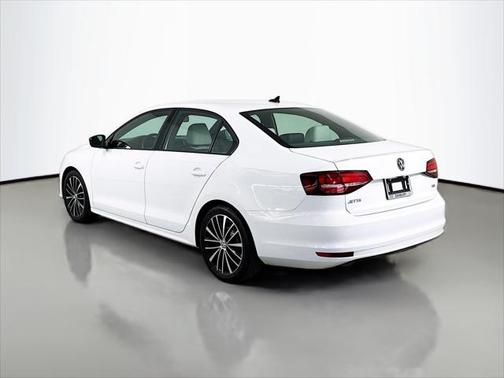 2016 Volkswagen Jetta 1.8T Sport