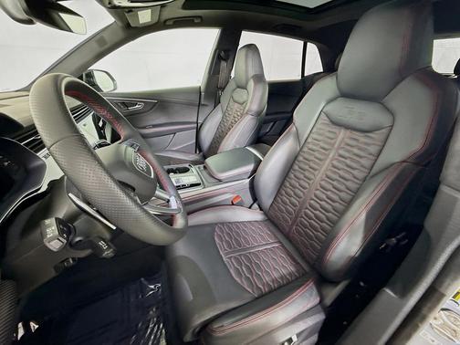 2023 Audi RS Q8 4.0T
