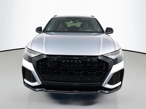 2023 Audi RS Q8 4.0T