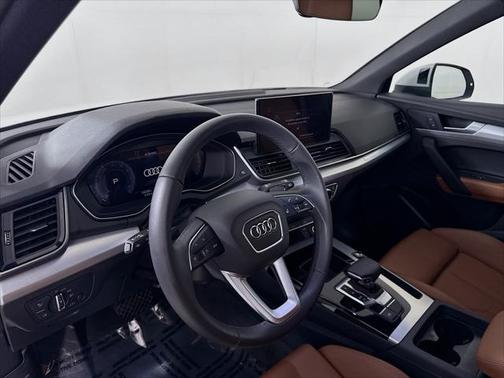 2025 Audi Q5 45 S line Premium