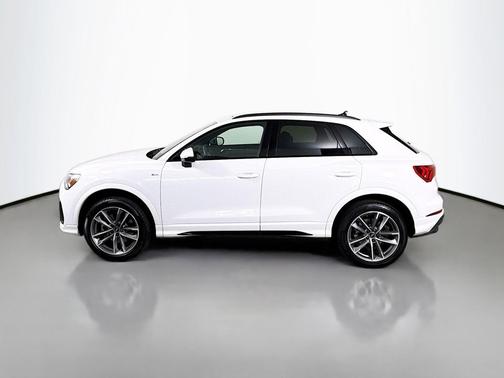 2024 Audi Q3 45 S line Premium Plus