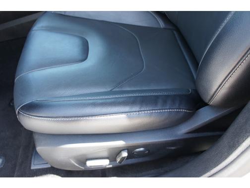 Photo 4 of 28 of 2020 Ford Fusion Titanium