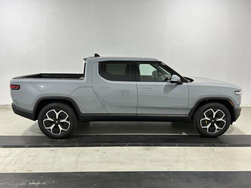 2022 Rivian R1T Adventure