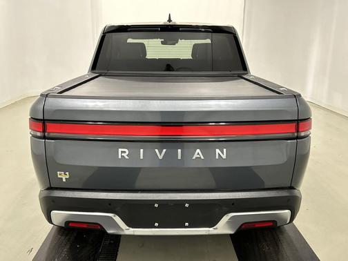 2022 Rivian R1T Adventure
