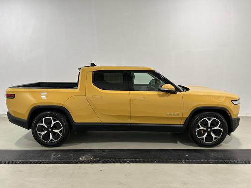 2023 Rivian R1T Adventure Quad Motor Large Pack