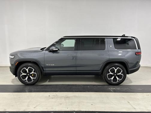 2024 Rivian R1S Adventure Quad Motor Large Pack