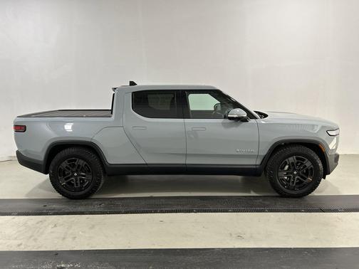 2023 Rivian R1T Adventure Package