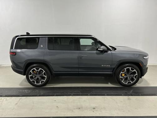 El Cap Granite 2024 Rivian R1S Adventure Quad Motor Large Pack