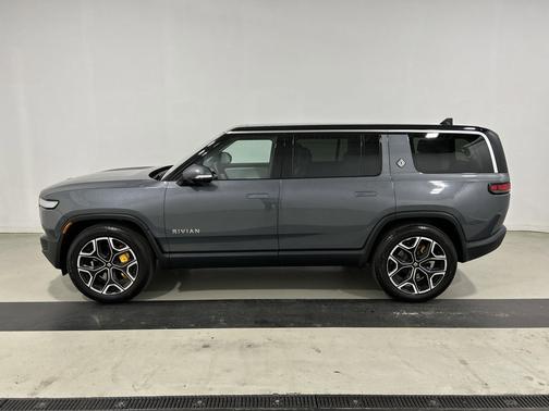El Cap Granite 2024 Rivian R1S Adventure Quad Motor Large Pack