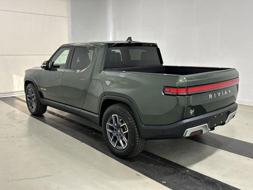 2023 Rivian R1T Adventure Quad Motor Large Pack