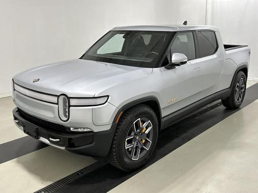 LA Silver 2022 Rivian R1T Adventure