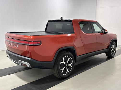 2022 Rivian R1T Adventure