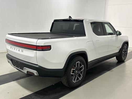 2022 Rivian R1T Adventure