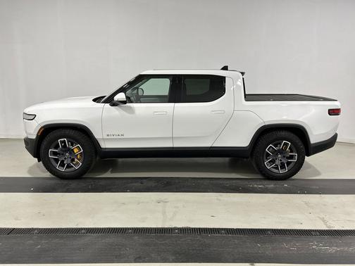 2022 Rivian R1T Adventure