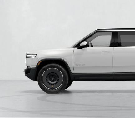 Glacier White paint 2027 Rivian R1S R1S Premium Max Battery