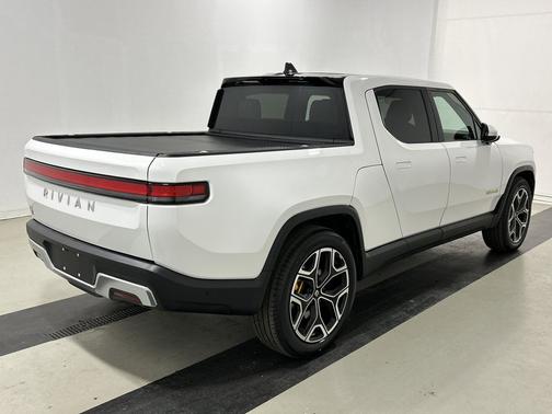 2022 Rivian R1T Adventure