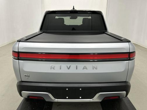 LA Silver 2024 Rivian R1T Adventure Package