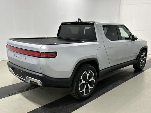 LA Silver 2024 Rivian R1T Adventure Package