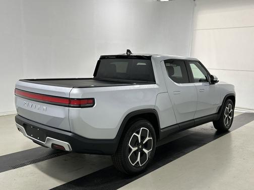 2023 Rivian R1T Adventure Package