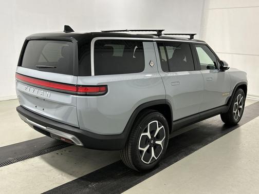 Limestone 2024 Rivian R1S Adventure Quad Motor Large Pack