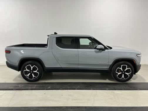 2022 Rivian R1T Adventure