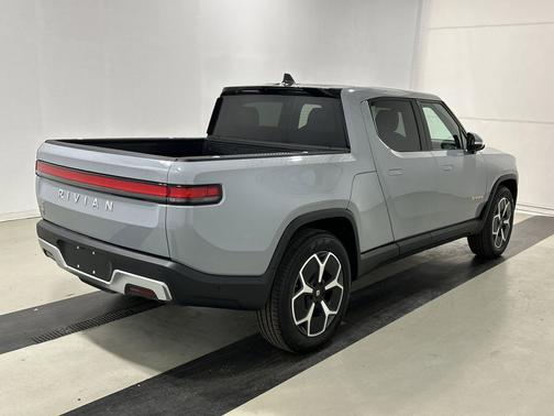 2022 Rivian R1T Adventure