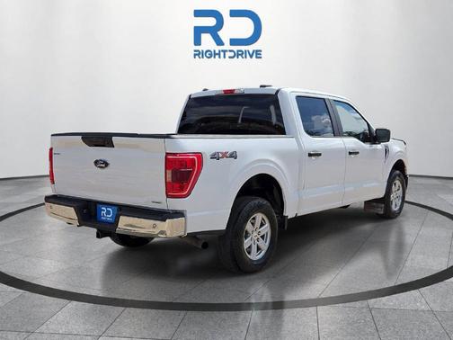 White 2022 Ford F-150 XLT