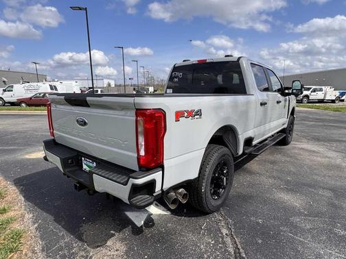 Avalanche 2026 Ford F-250 XL