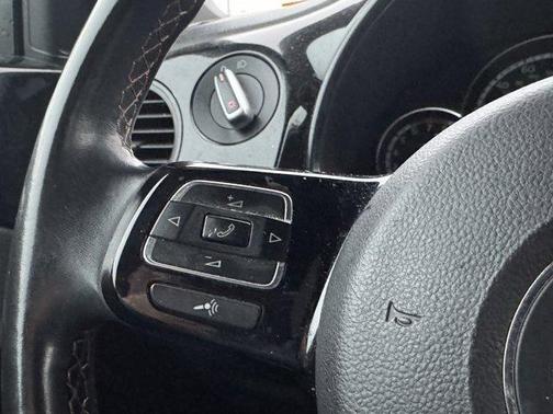 2016 Volkswagen Beetle 1.8T Classic