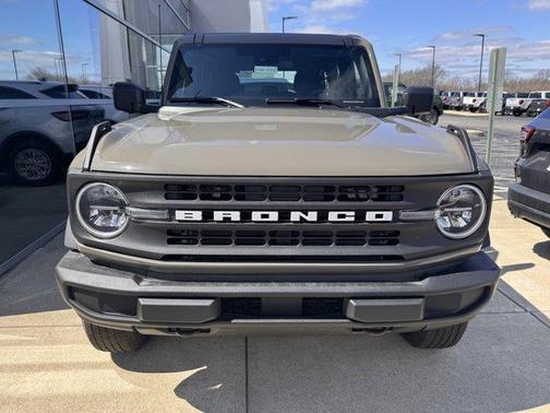 2026 Ford Bronco Base