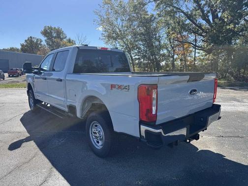 Avalanche 2026 Ford F-250 XL