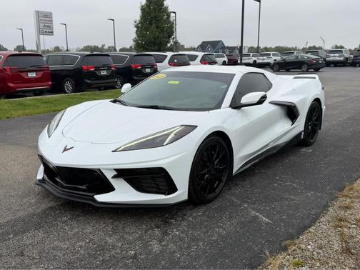 Arctic White 2023 Chevrolet Corvette Stingray w/2LT