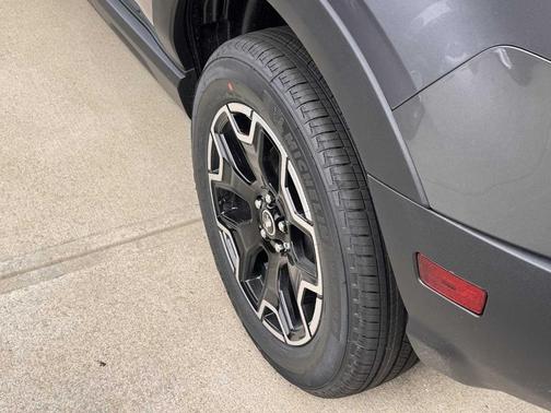 Carbonized Gray Metallic 2026 Ford Bronco Sport Outer Banks