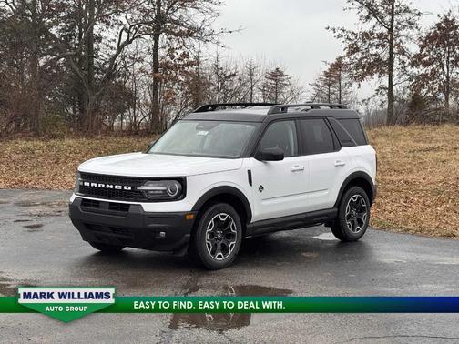 Oxford White 2025 Ford Bronco Sport Outer Banks