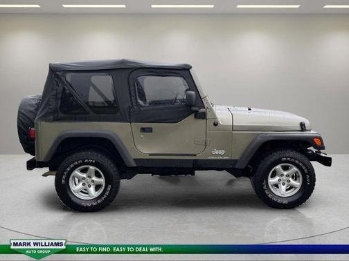 Light Khaki Clearcoat Metallic / Dark Khaki 2006 Jeep Wrangler SE