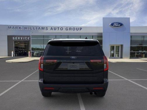 Agate Black Metallic 2026 Ford Expedition Platinum