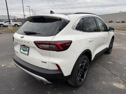 2026 Ford Escape Platinum