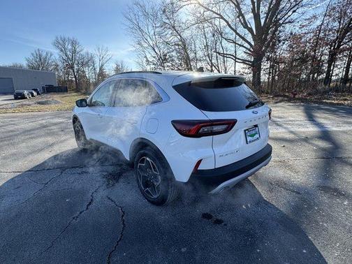 2026 Ford Escape Platinum