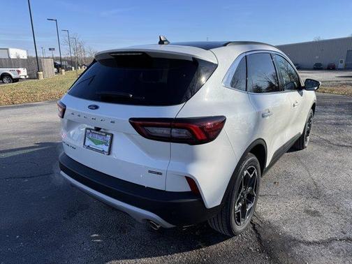 2026 Ford Escape Platinum