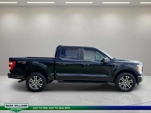 Agate Black 2022 Ford F-150 XL