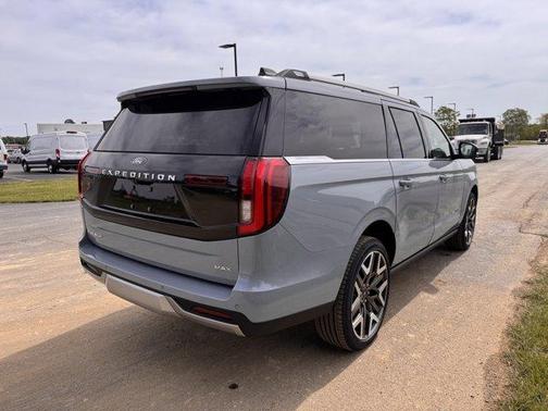 Glacier Gray Metallic 2026 Ford Expedition Max Platinum